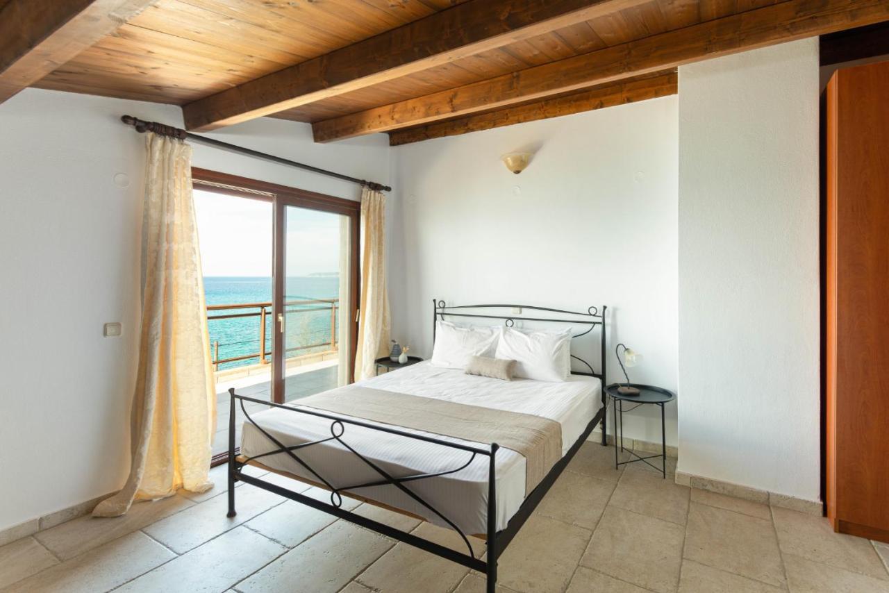 Seagrove, Beachfront In Possidi #feelslikehome